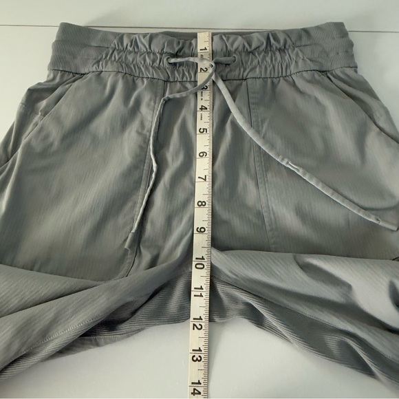 Lululemon Beyond Studio Jogger Pants Straight Leg Slim Fit Luxtreme Gray Size 4 - Picture 11 of 14